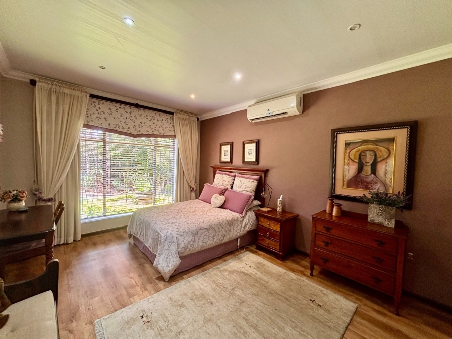 5 Bedroom Property for Sale in Doringkruin North West